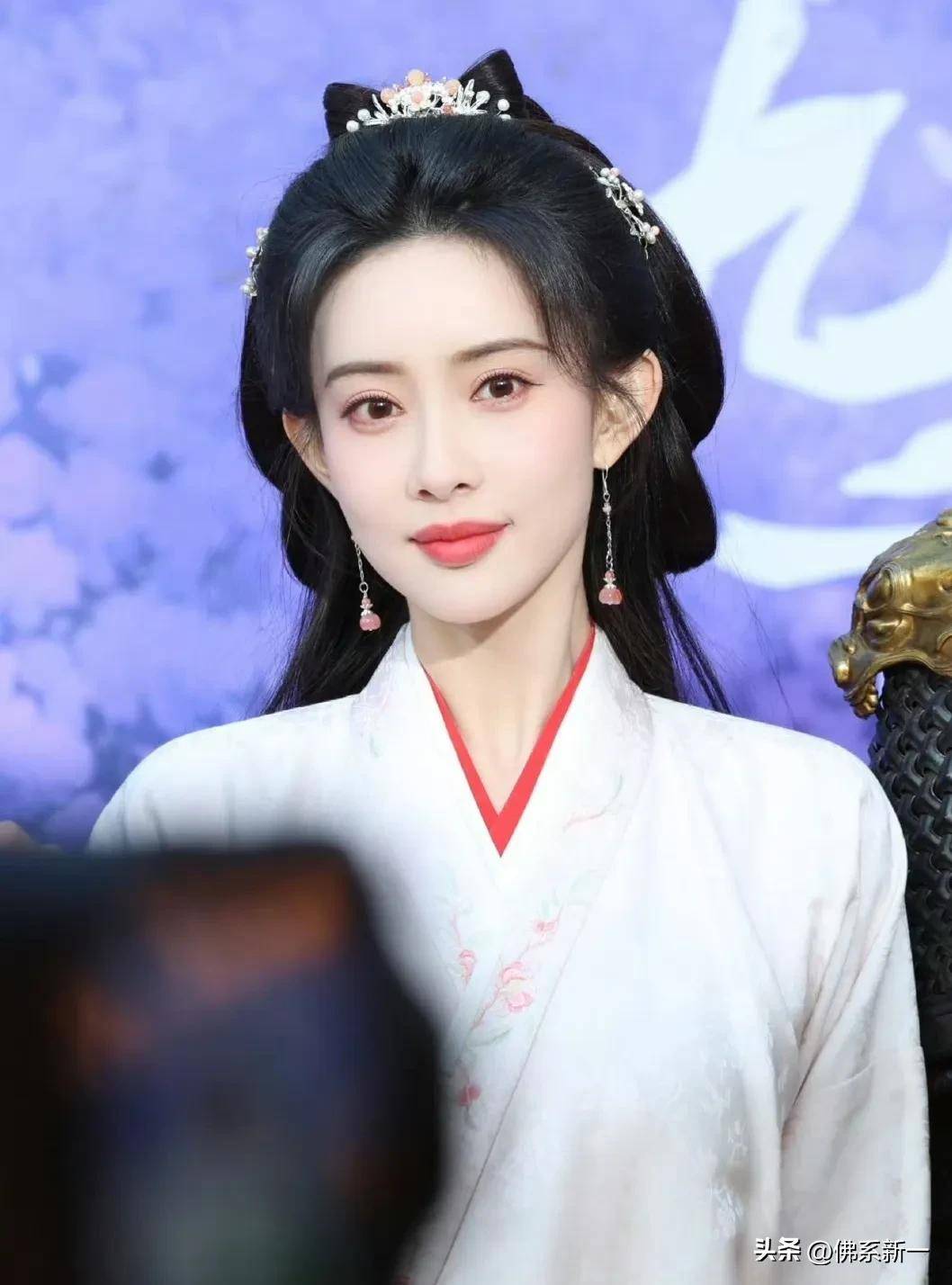 同样是戏服宣传,将丁禹兮和李昀锐放在一起,差距竟然这么大_直播_宋墨_角色