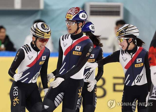 韩国女子速滑李幼斌图片