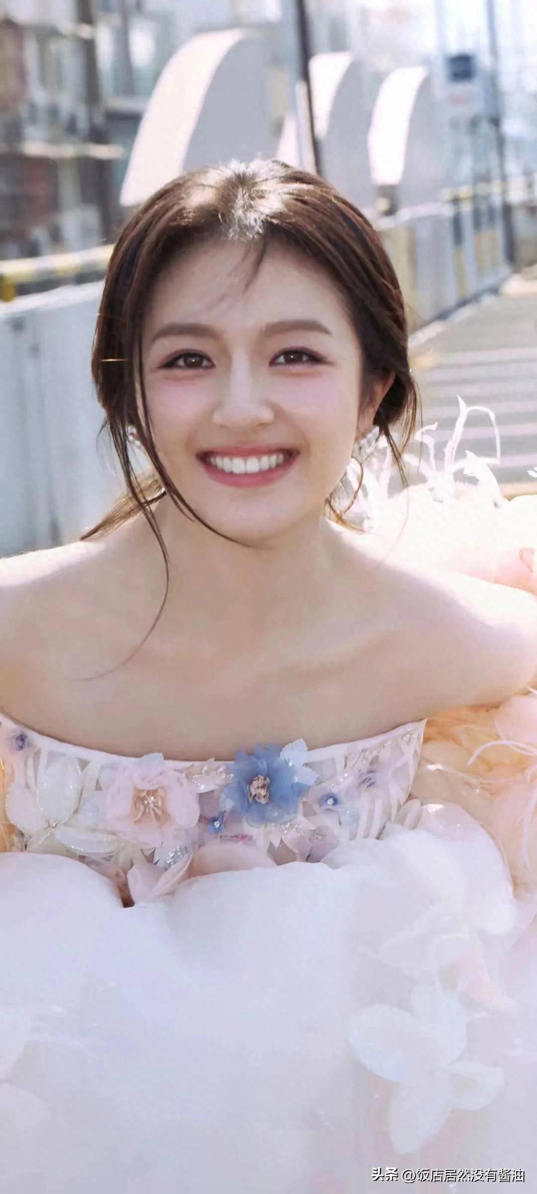 李兰迪美图,爱笑的女孩