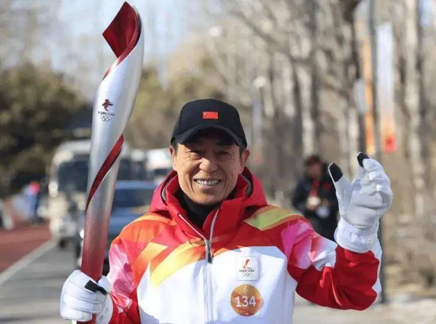 五位拒改国籍的艺人，宁可为祖国缴纳千万巨款，也要当中国人！！！_李安_身份_美国