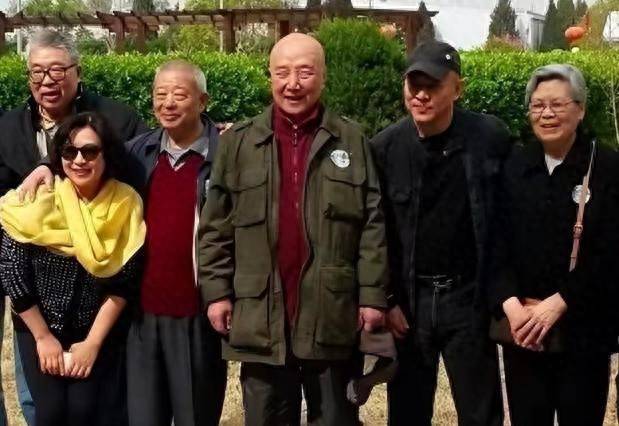 离婚25年,李连杰和前妻黄秋燕在北京重逢,发生了怎样的故事
