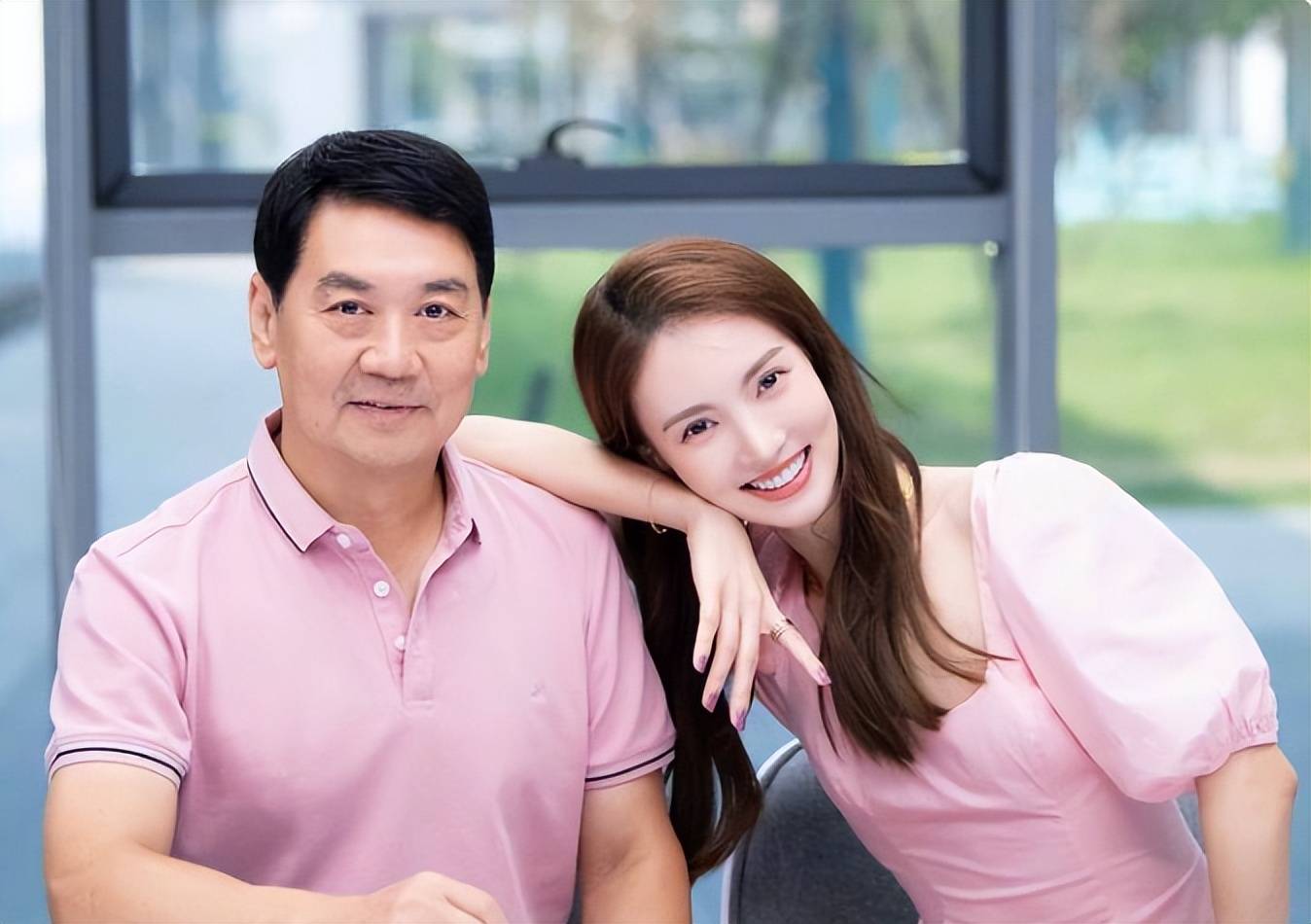 隐瞒了我们14年!原来金晨的亲生父亲竟是他