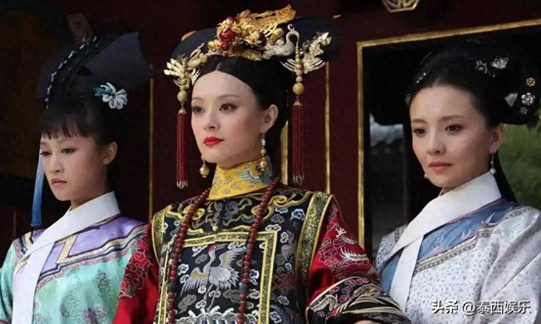 甄嬛传大合照,颖儿美腿,蒋欣的锁骨,都输给了自然老去的蔡少芬