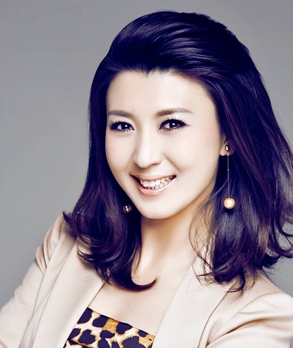 闫学晶:我这辈子最正确的决定,就是在45岁高龄为普通丈夫生子