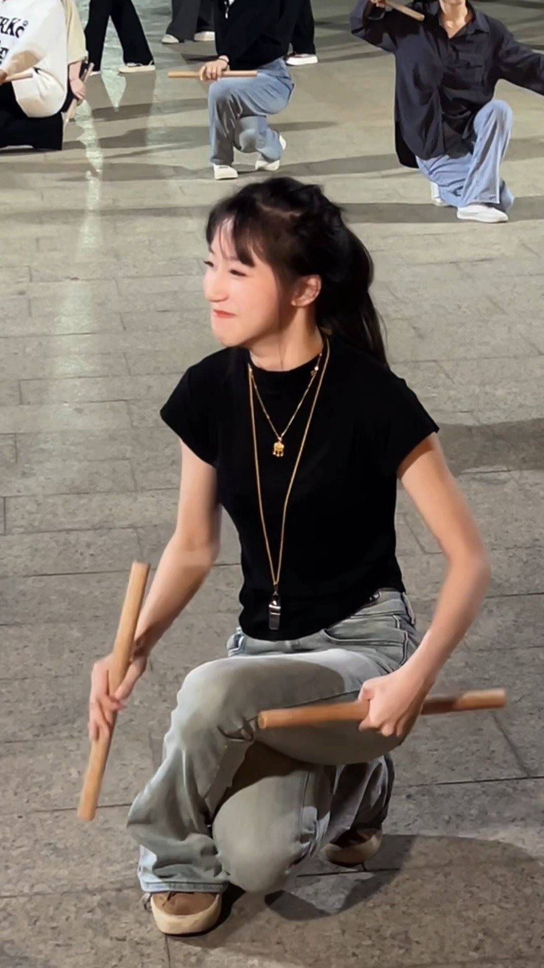 潮汕女孩的笑容太治愈了,看完心情变好了