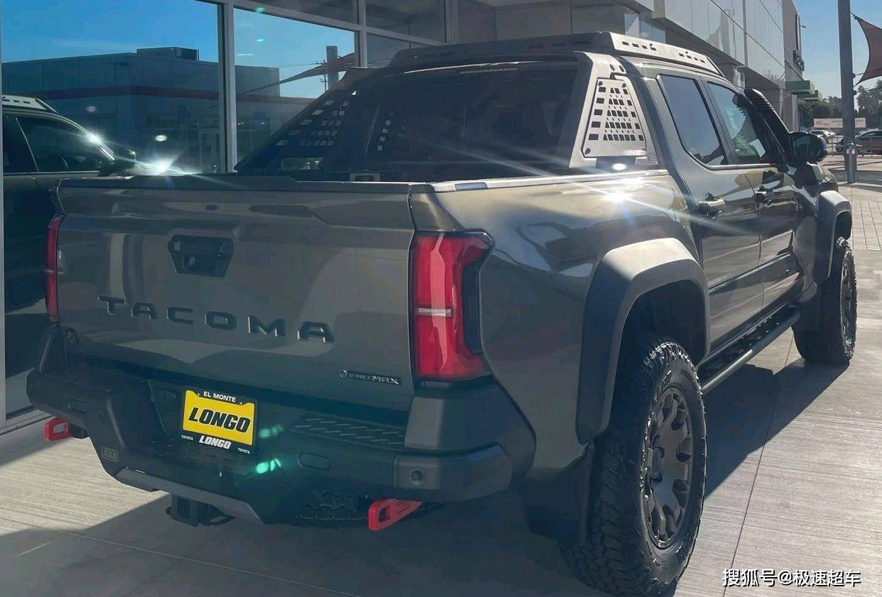 丰田塔库玛超级皮卡登场，竞争力不输福特猛禽