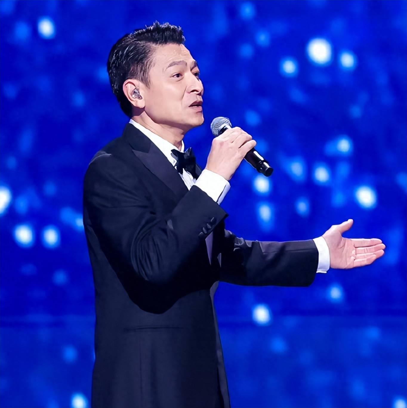 刘德华线上演唱会入口=刘德华线上演唱会2020回放