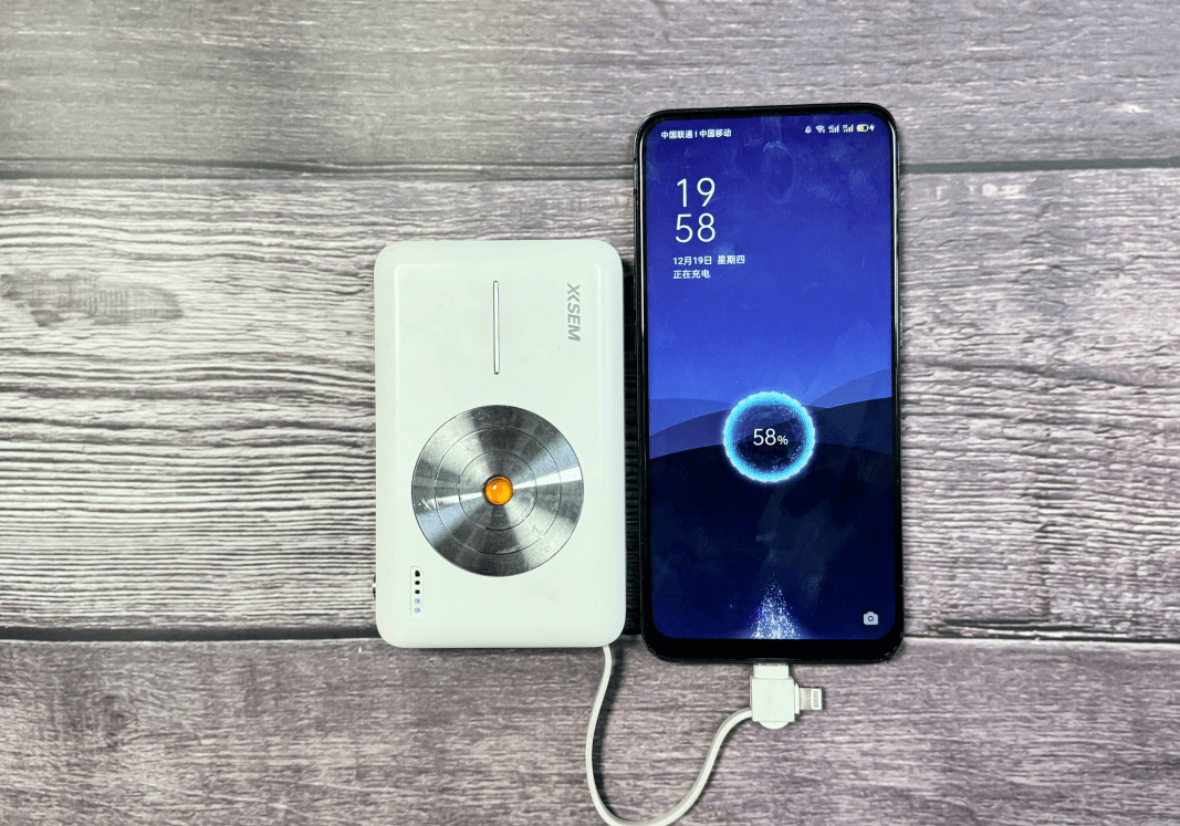 酷态科充电宝好用吗?西圣、酷态科、安克充电宝对比测评来了!