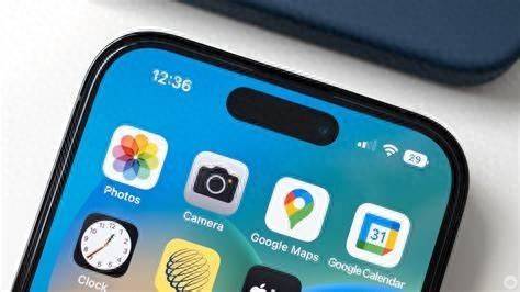 原创            便宜就有性价比？iPhone 16e和iPhone 16一对比，建议三思