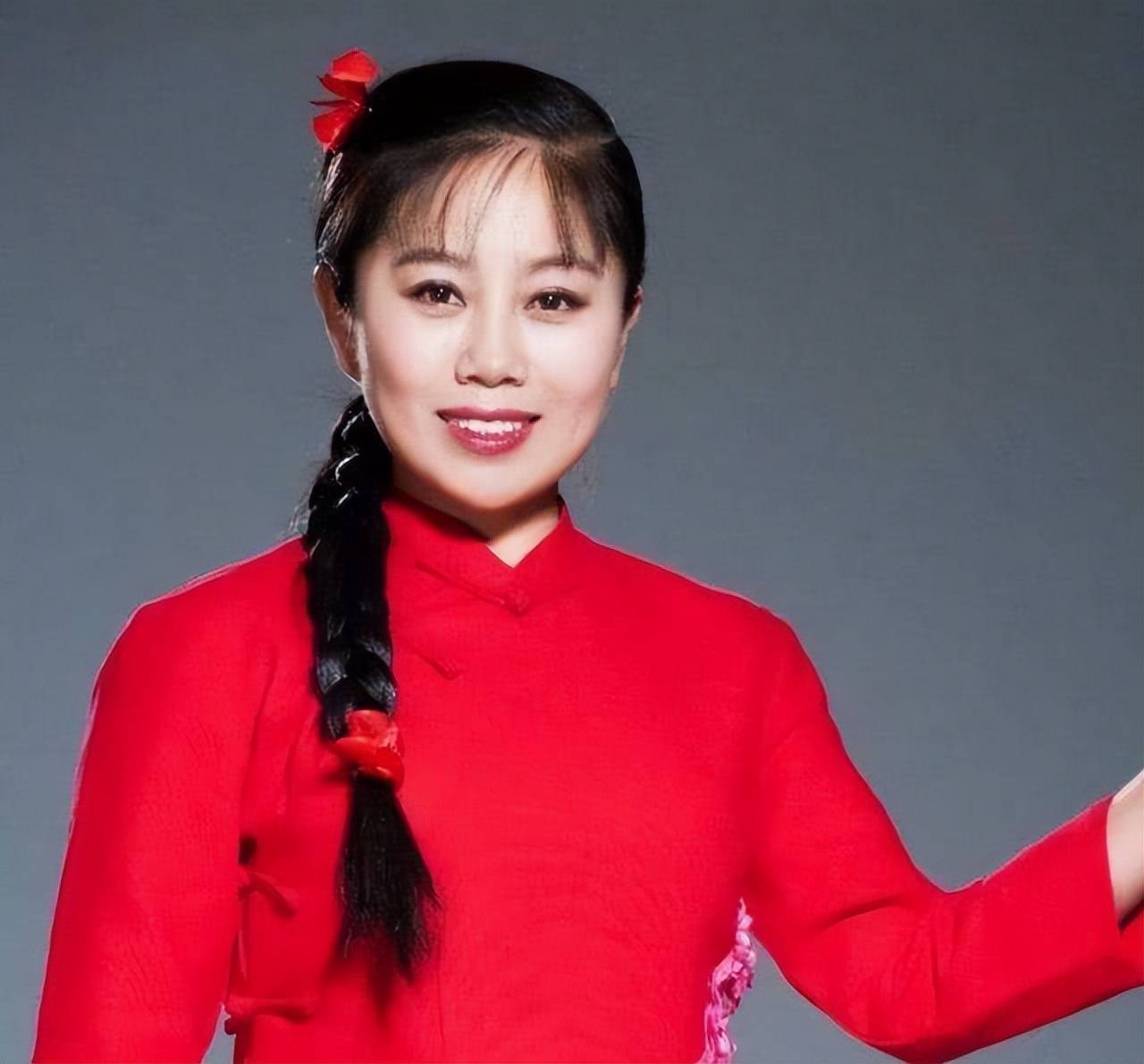 东拼西凑凑钱上星光大道,却惨遭淘汰的崔苗,如今她怎样了