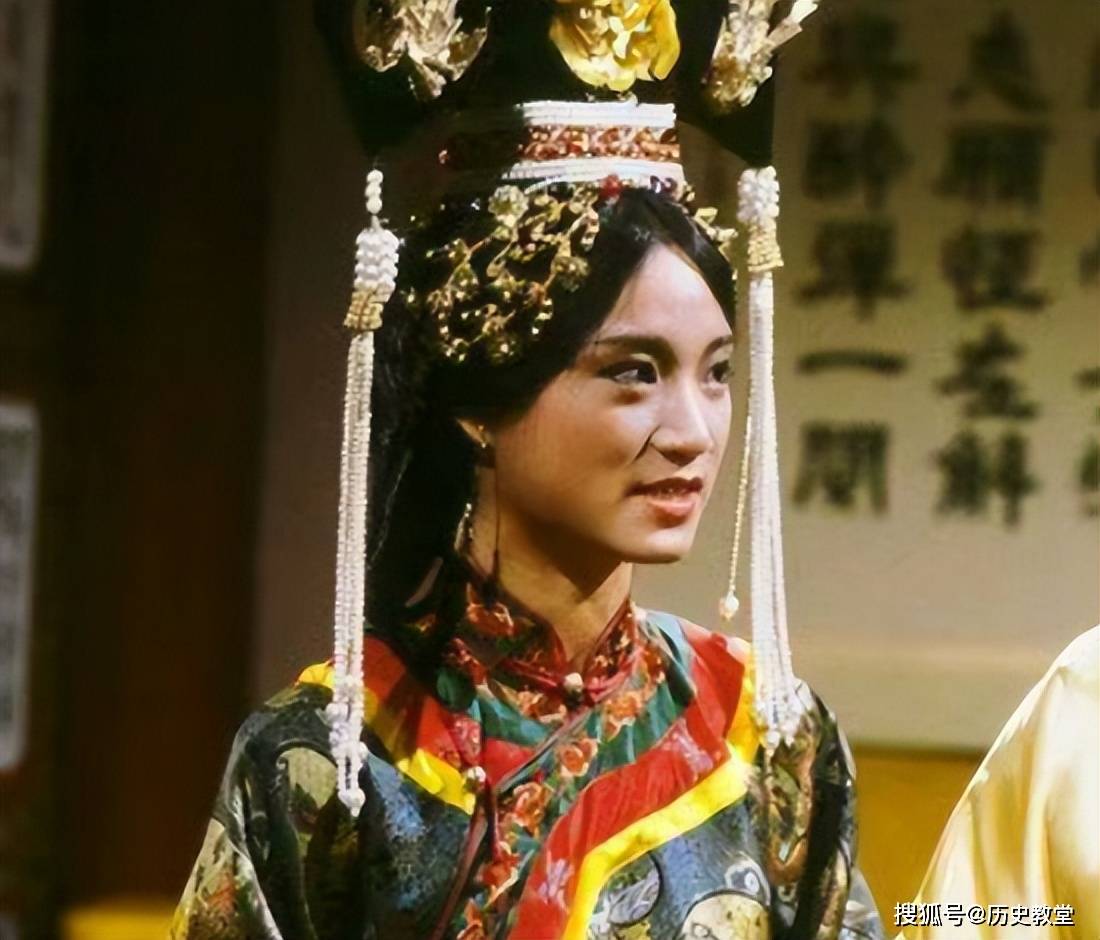 原创            乾隆风流史：88岁纳15少女为妃，还是自己的孙女！（为何说乾隆风流）