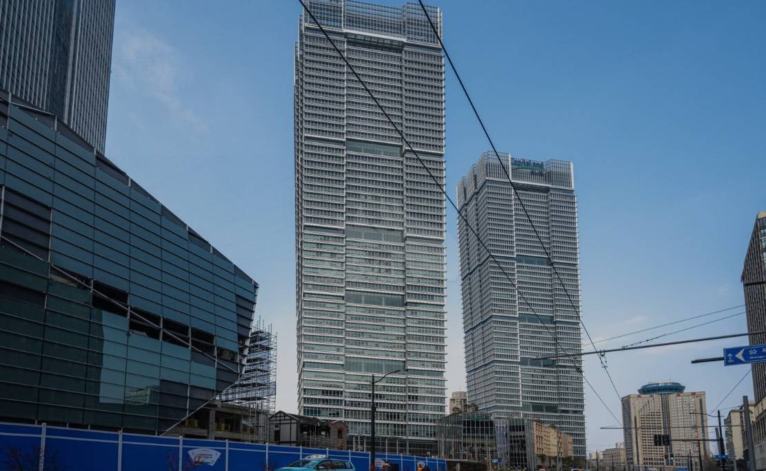 上海北外滩来福士:黄浦江畔的超高层双塔写字楼