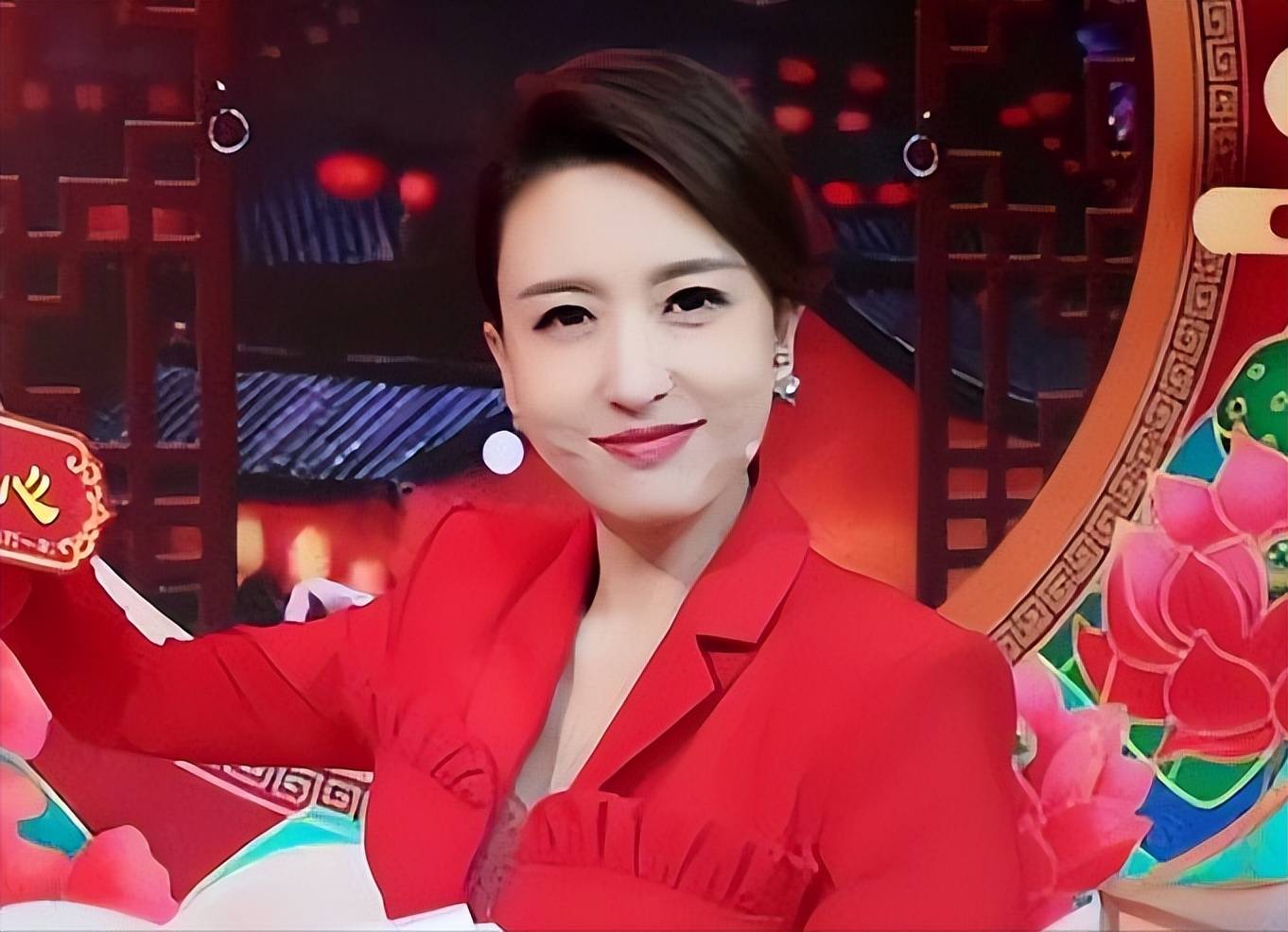 cctv2财经节目表女主持人(cctv2财经节目主持人叫什么)