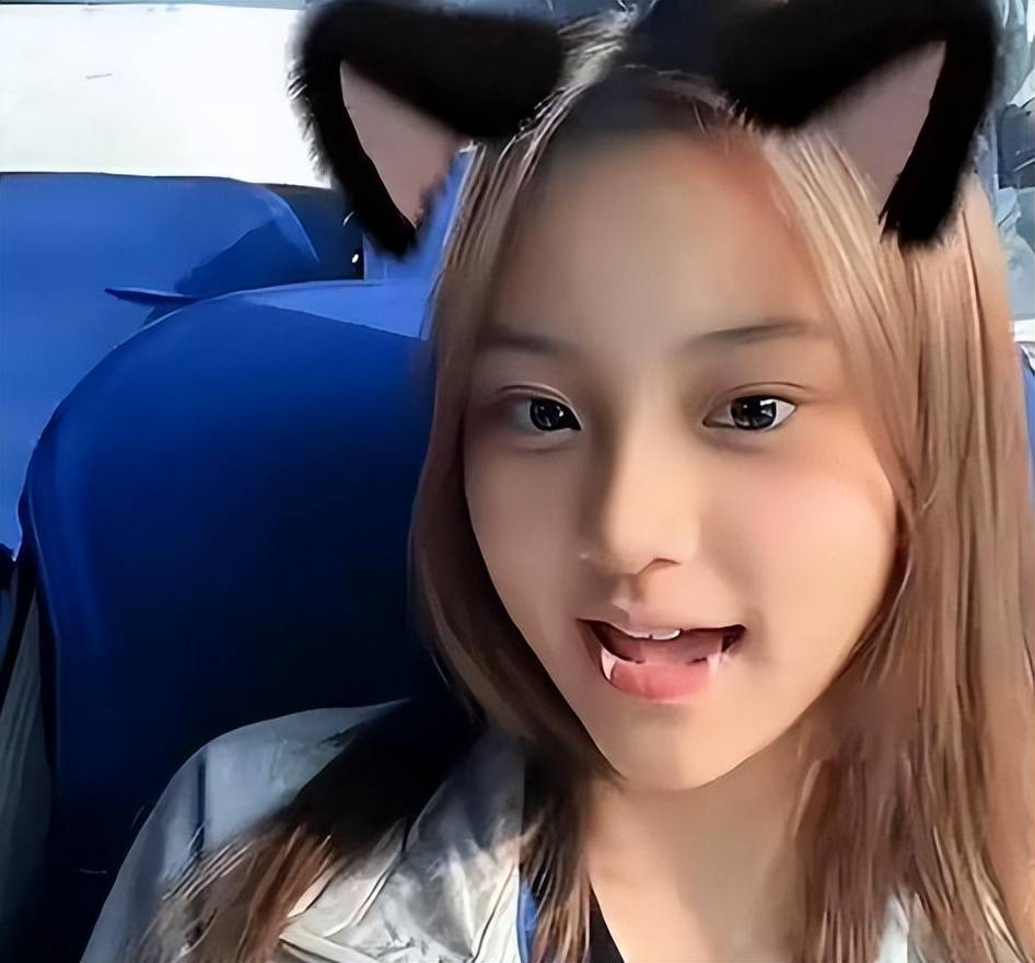 原创13岁甜馨长文控诉李小璐当年做头发事件对女儿的伤害才刚开始