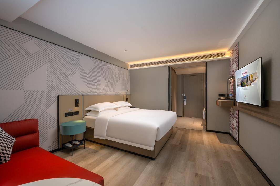 东呈集团柏曼酒店:用服务温度,丈量行业新高度