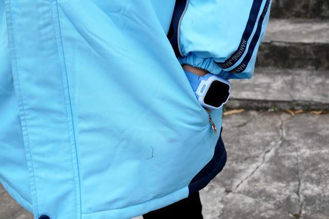 REDMI儿童手表评测：可戴可挂，微信护城河，守护孩子成长每一步