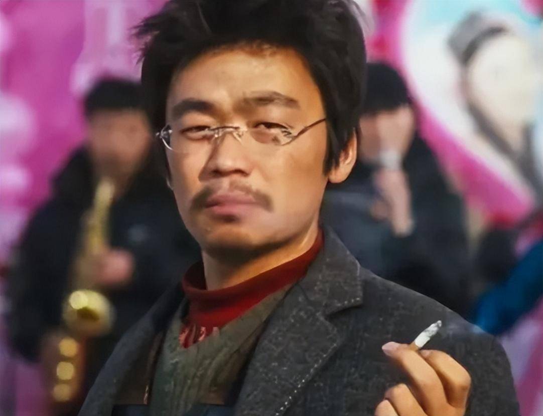 给王宝强一支烟 立刻还你个大场面