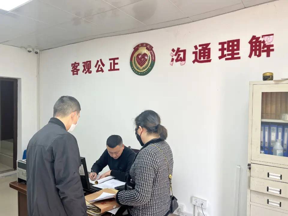 成都华欣美辰陷医患纠纷持久角力:术后效果认定各执一词(图4)