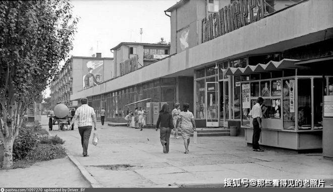 赫尔松：苏联时代的璀璨明珠与生活印记