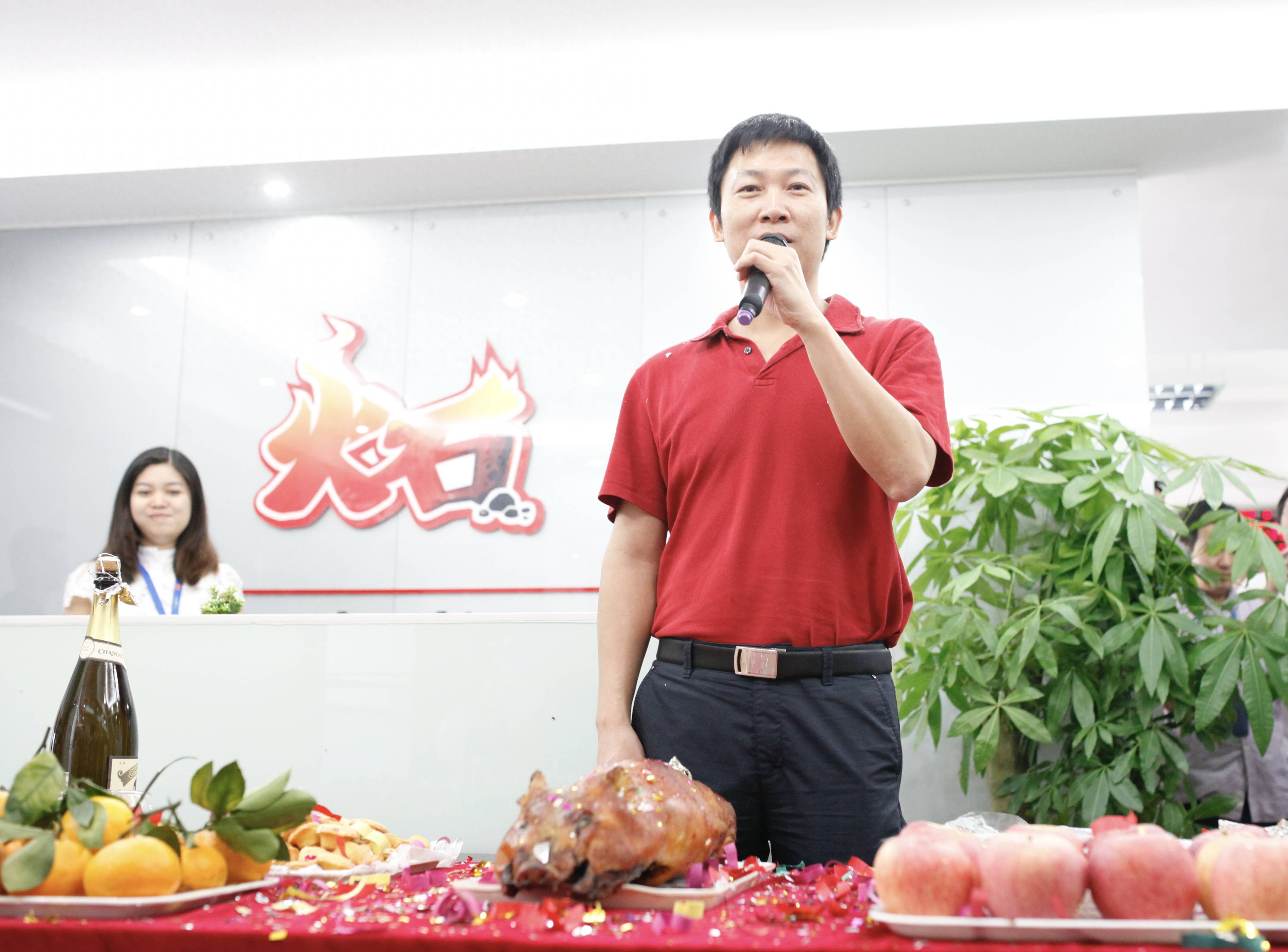 “火石会”闪耀AI舞台，开启中国科技新征程，“火石会”成立，为中国AI产业腾飞添翼