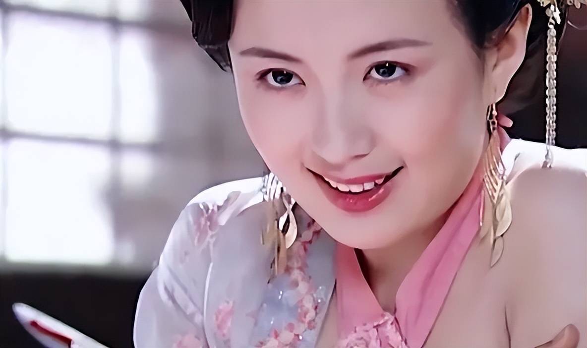原创童年阴影靠我的后半生翻红50岁杨童舒美爆了