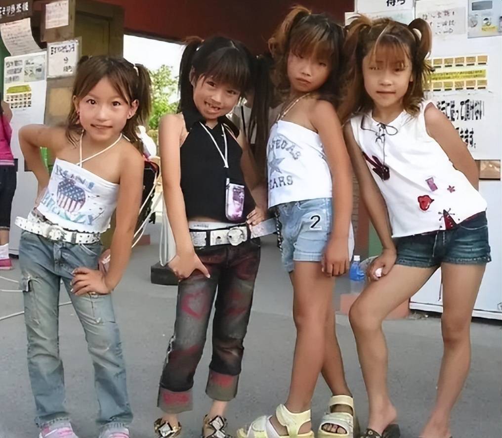 日本女孩有多"早熟"?看完这组照片,中国家长:这确定是小孩?
