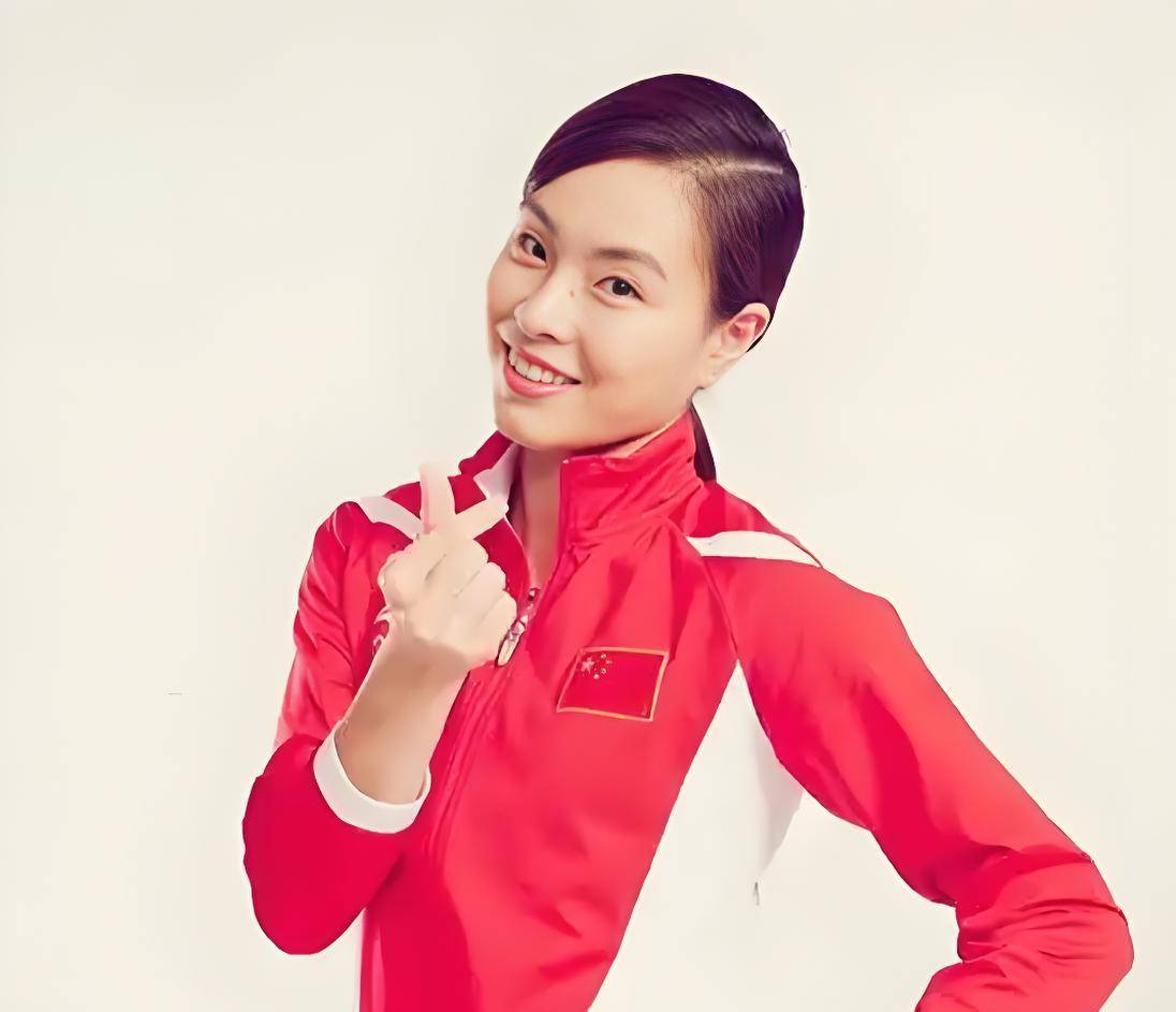 吴敏霞40岁状态惊艳!曾经的跳水女王,如今家庭事业双丰收