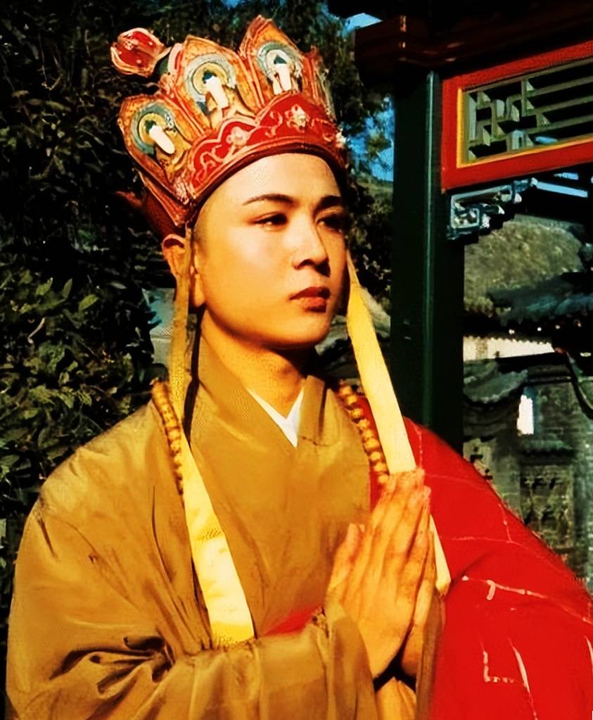 1984年86版"唐僧"徐少华旧照曝光,26岁时盛世美颜,惊艳众人