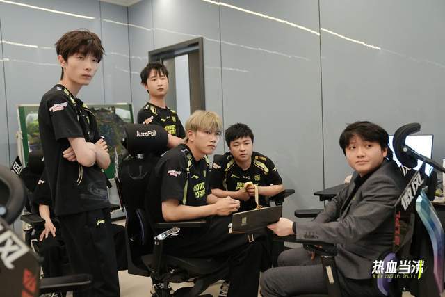 LPL 登峰组激战：TT 与 NIP、iG 与 JDG 赛事前瞻