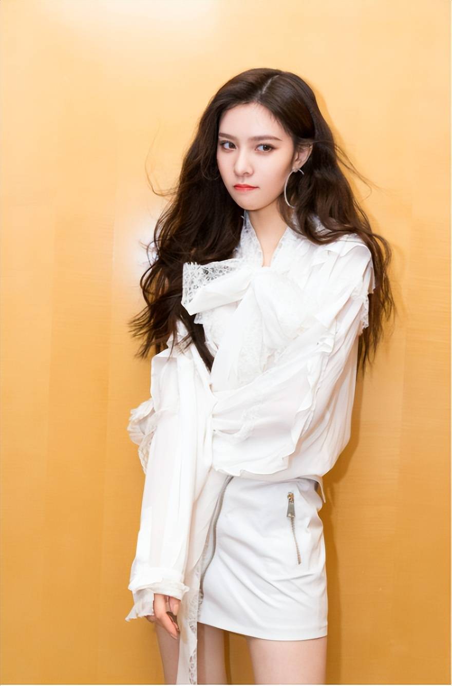 从张一山前任到"浪姐"队长,宋妍霏竟然是被演员耽误的天选女团