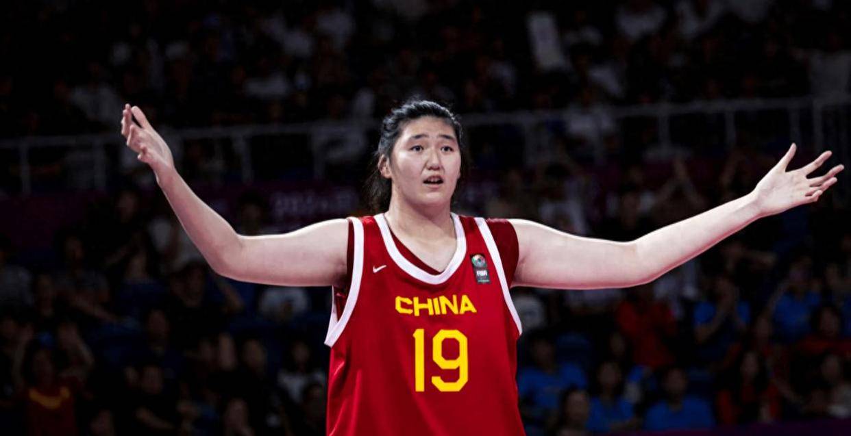 中国女篮高原集训开启，2米24新星张子宇备战亚洲杯