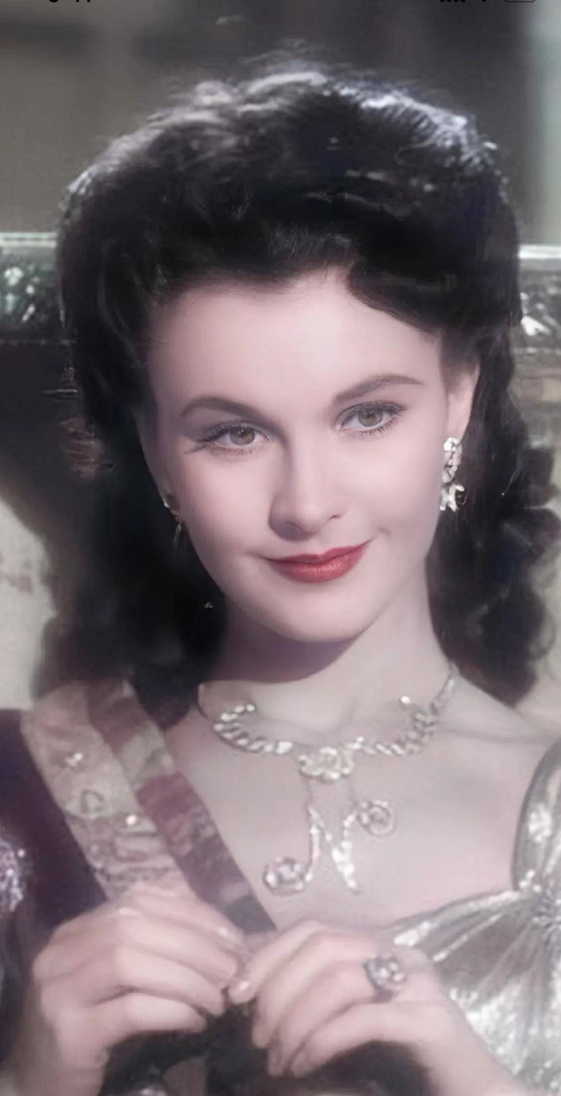 费雯丽美得倾国倾城,比赫本更惊艳,遗憾女儿未继承美貌