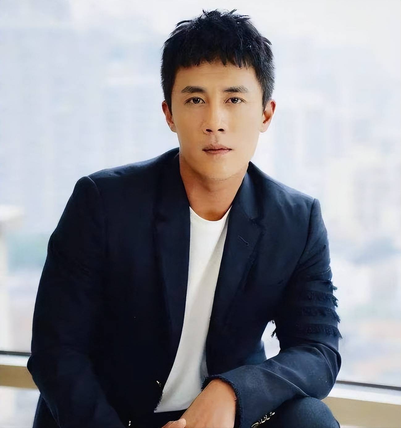 杜淳婚姻风波再起!妻子否认婆婆掌控经济,真实家庭模式引猜测