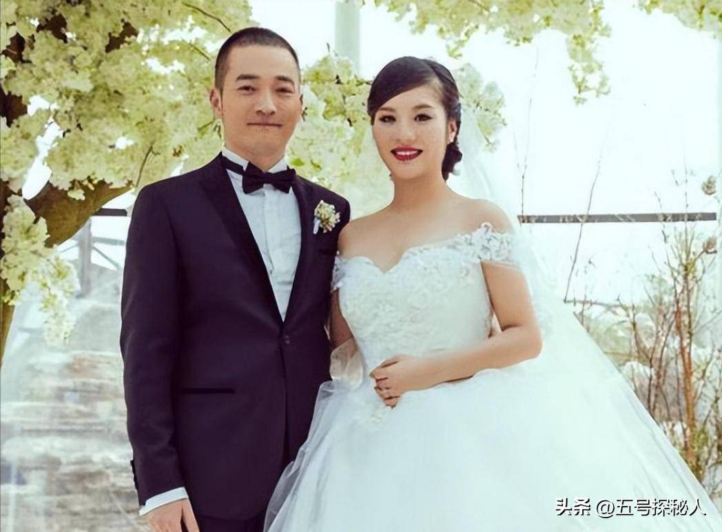 47岁喻恩泰断崖式衰老,38岁主持人妻子美艳如初,儿女都随父亲