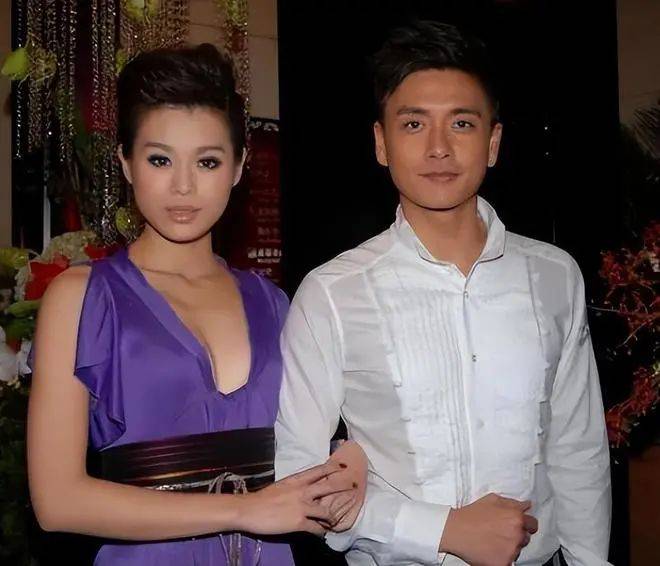 黄宗泽得知胡杏儿上综艺,第一反应开怀大笑,网友:感觉笑得好苦