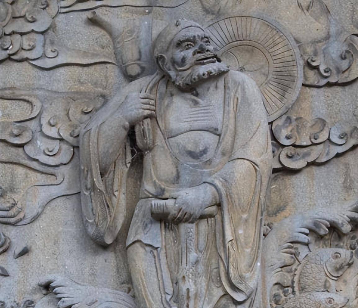 铁拐李是个神仙,他为什么不把瘸腿治好?而是以瘸子的形象出现?