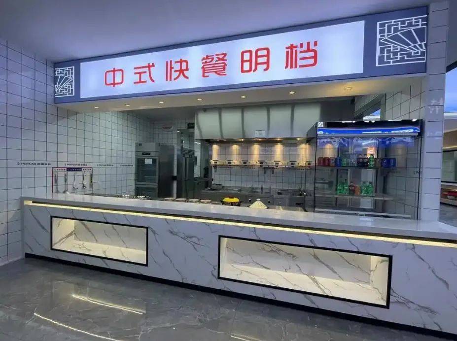 如何在许多中餐馆站立？如何建立自己的特征？