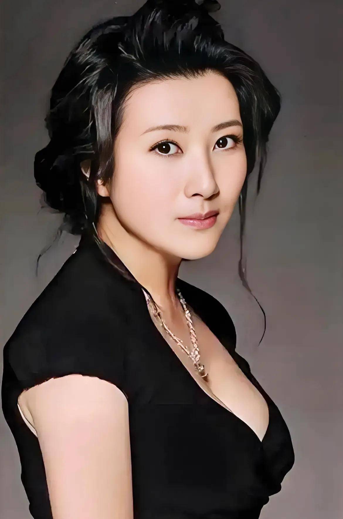 16位来自山东的女星,每位都风情万种迷人醉,你最欣赏哪一位?