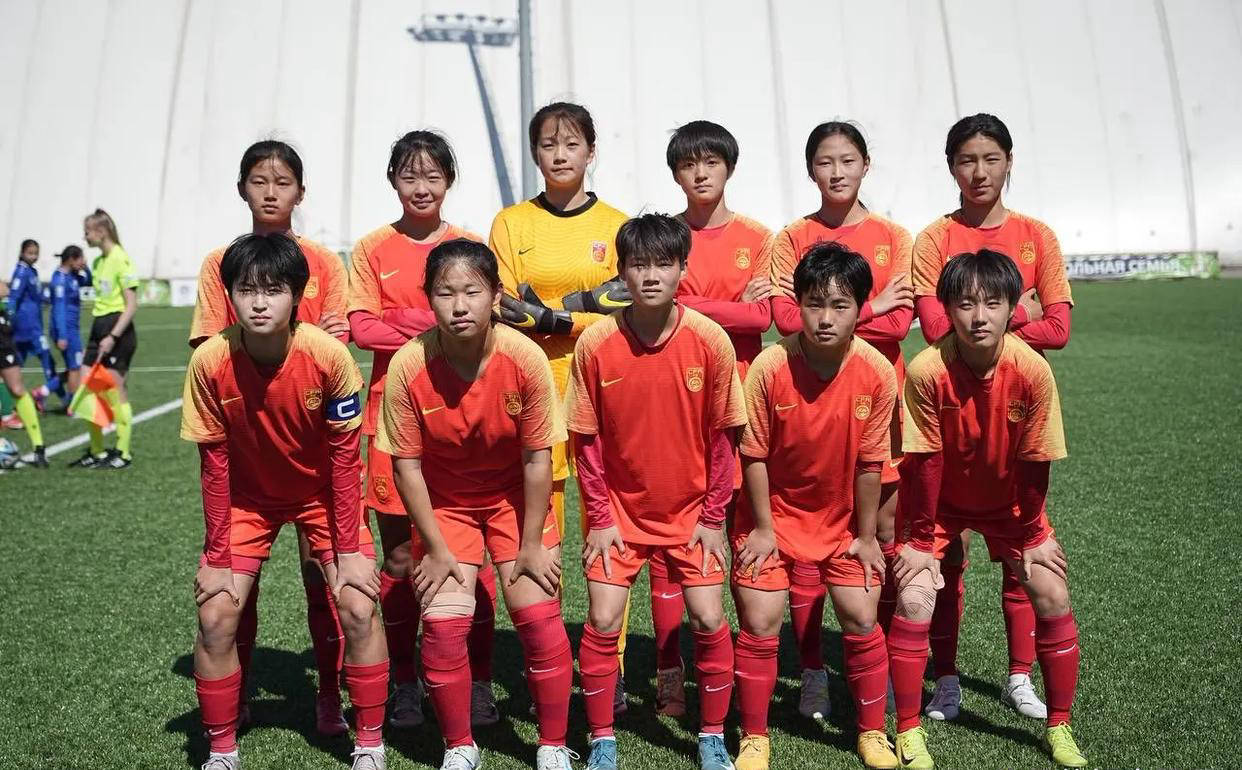 五一欢庆时刻 中国女足迎来历史性大胜，迈向冠军新征程