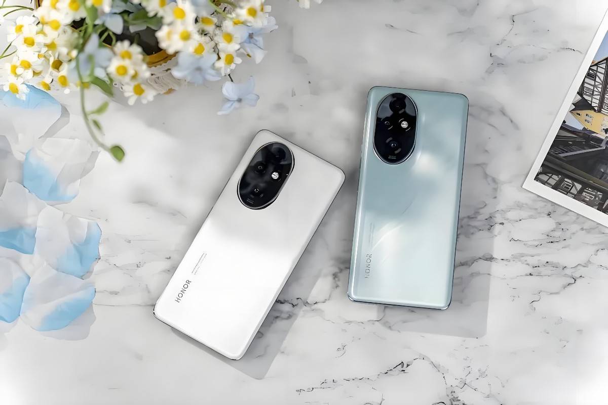从2699元跌至1479元，三主摄+3840Hz+5200mAh，荣耀更良心了 