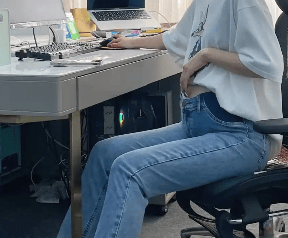 孕早期除了呕吐以外还会有什么症状？怀孕如何缓解孕吐反应