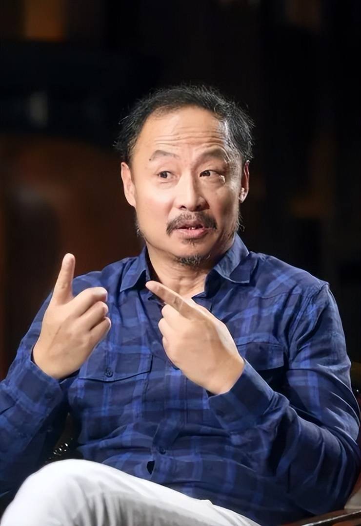 演员周野芒现状:69岁仍演戏,和二婚妻子生活低调,成为丁克家庭