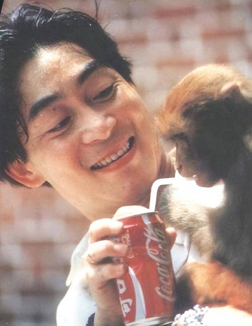 六小龄童为何口碑跌落,又再度逆转,取经八十一难还拐个媳妇