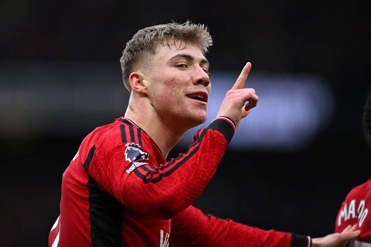 22岁霍伊伦首度回应离曼联：明确被排除计划 那不勒斯邀约即定去向