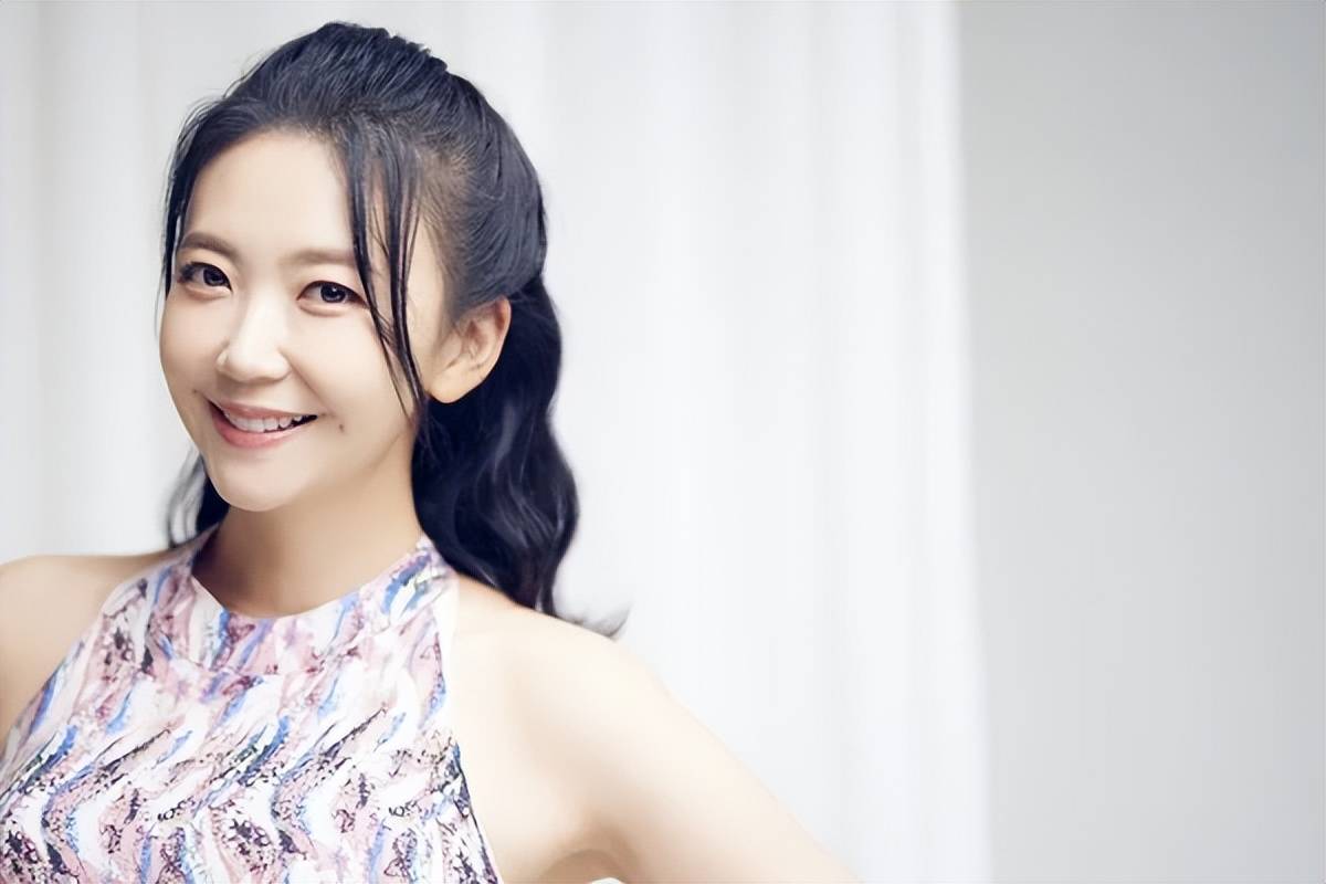 韩女星林成妍举行婚礼,未婚夫是圈外企业家 插图3 韩女星林成妍举行婚礼,未婚夫是圈外企业家 插图3