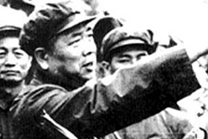 在9月13日事件的那天，吴刚连续两次拒绝了李·德