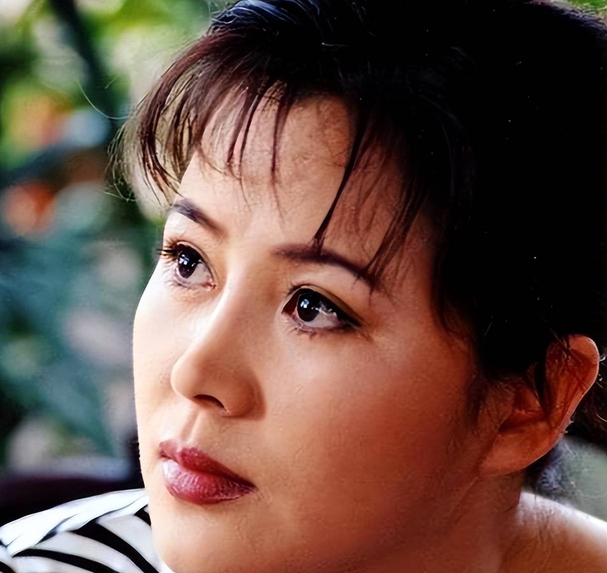 尽管命运多次考验她,于小慧始终没有怨天尤人,而是将每一次的打击转化