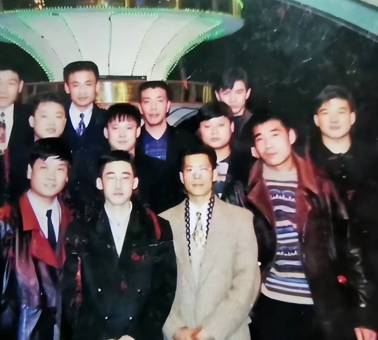 梁旭东的行为令人发指,他的案件甚至被改编成了电视