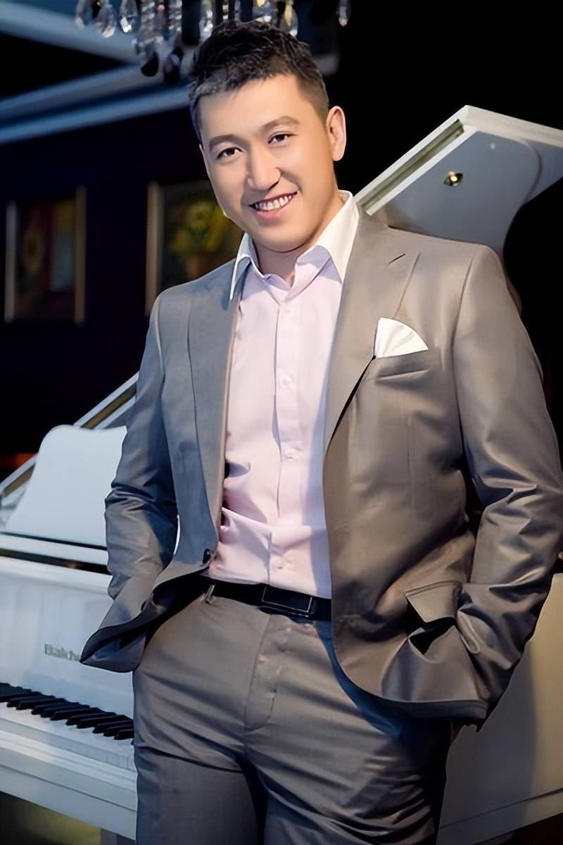 演员赵龙豪现状:生活低调,身材肥胖满脸皱纹,在张译手下打工
