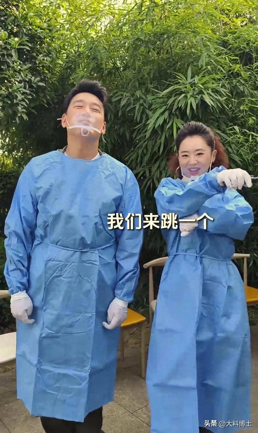 王耀庆常德动物园遭亲密接触被红指甲女游客频频伸手